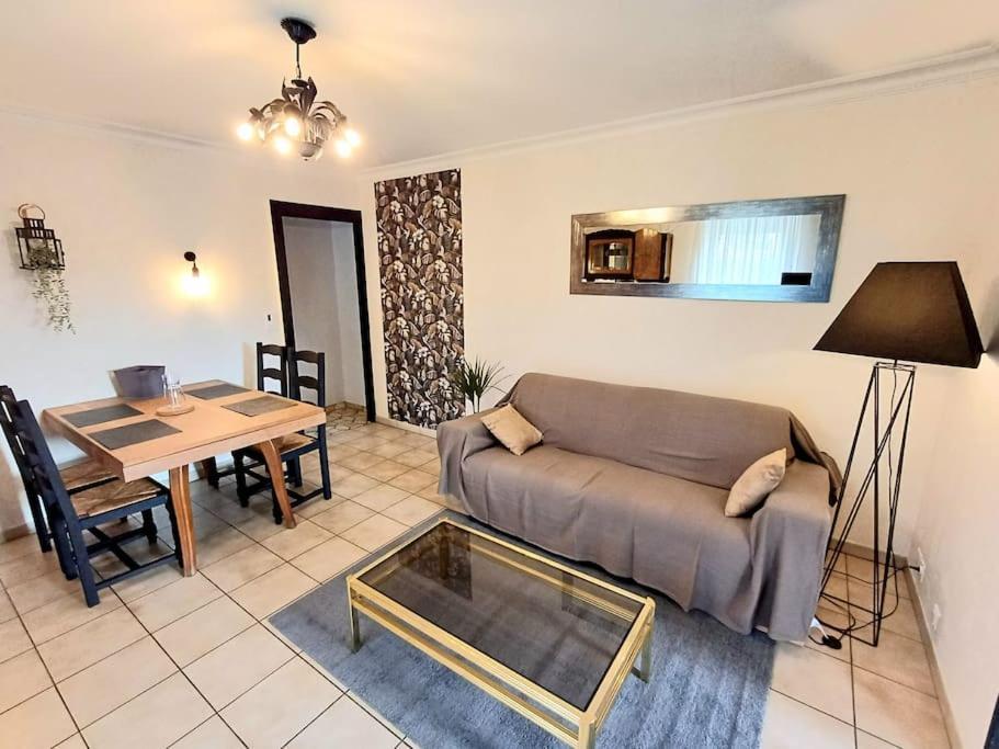 Maison De Village Avec Jardin Torpes  Zewnętrze zdjęcie